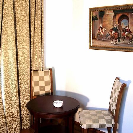 Hotel Piccolo Mondo بوخارست الغرفة الصورة