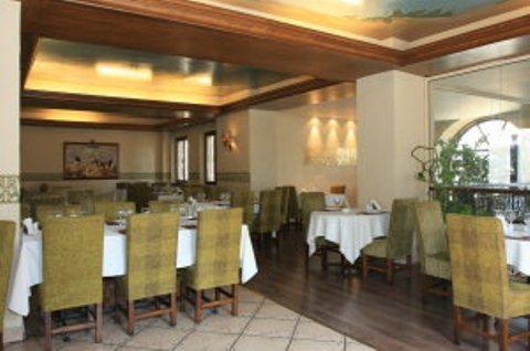 Hotel Piccolo Mondo بوخارست المطعم الصورة